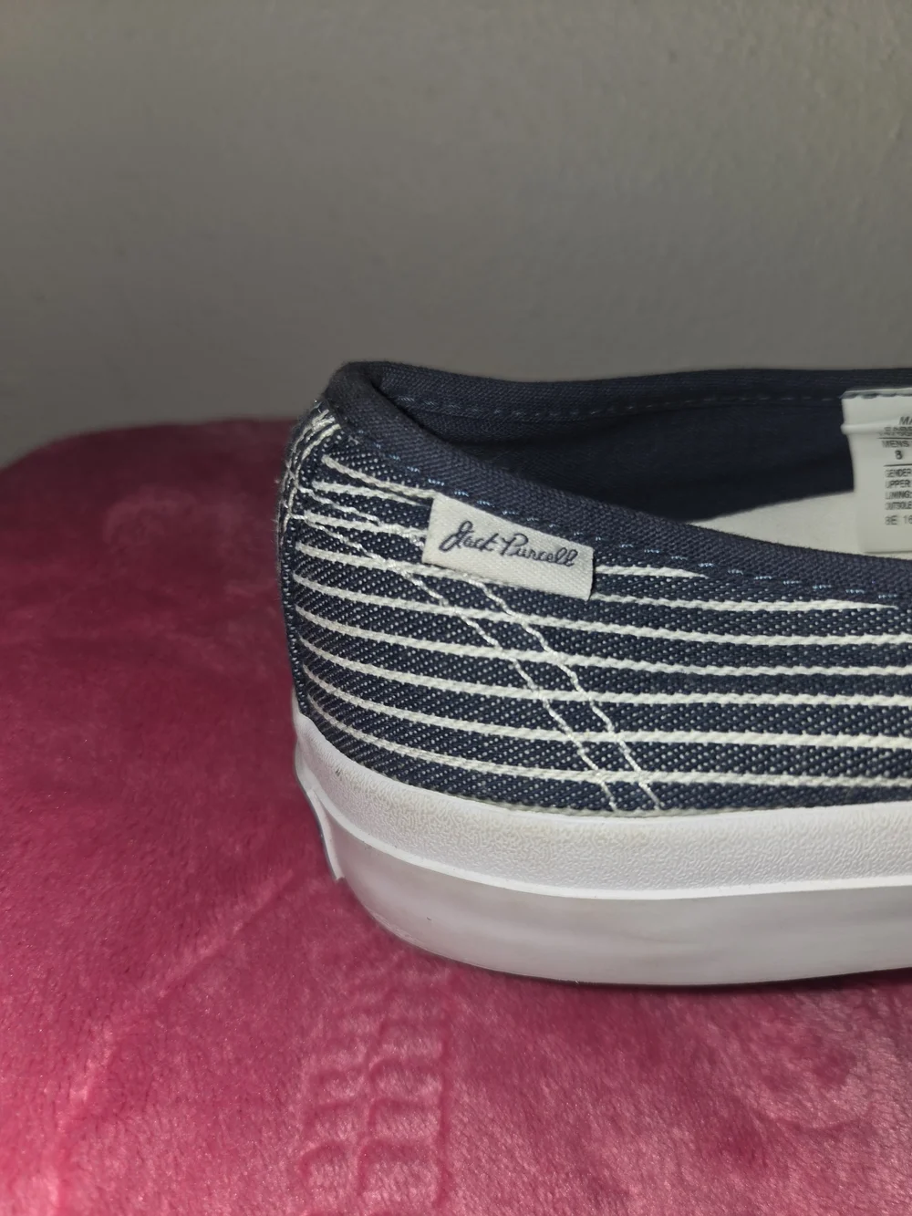 Converse Unisex Slip-On Striped Canvas Sneakers in Navy/White